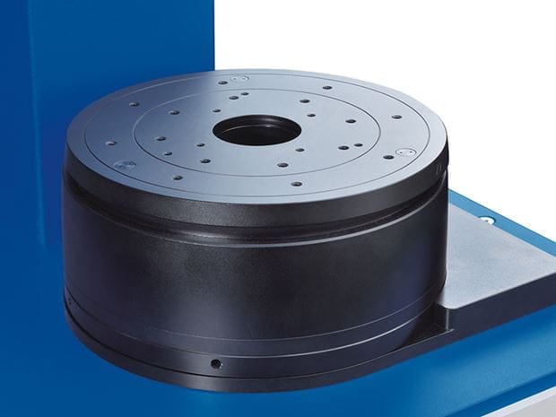 Lens Centration Process OptiCentric® - Lens centration and alignment | TRIOPTICS