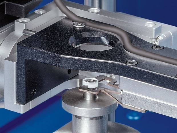 Lens Centration Process Centration measurement | TRIOPTICS